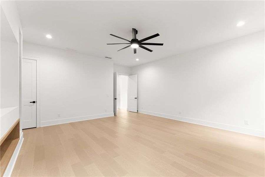 Spacious, unfurnished interior of a new home in , Hoschton (Image 27).