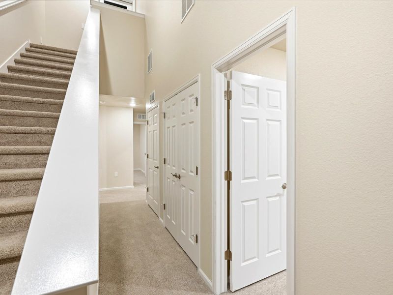 Spacious, unfurnished interior of a new home in Three Hills, Morrison (Image 18).