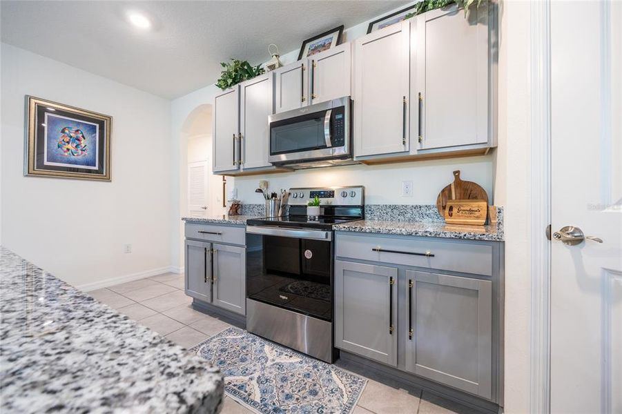 Furnished interior view inside a new home in Lake Diamond, Ocala (Image 15).