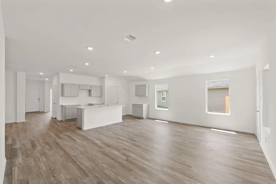 Spacious, unfurnished interior of a new home in Harrington Trails at The Canopies, Splendora (Image 11). Spacious, unfurnished interior of a new home in Harrington Trails at The Canopies, Splendora (Image 11).