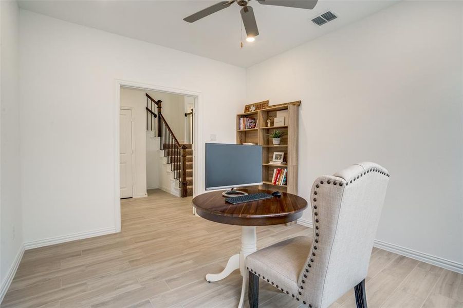 Furnished interior view inside a new home in Bridgewater: Classic Collection, Princeton (Image 29). Furnished interior view inside a new home in Bridgewater: Classic Collection, Princeton (Image 29).