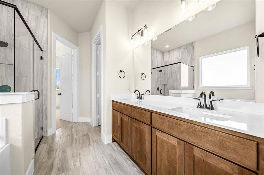 Furnished interior view inside a new home in Rocky Top, Krum (Image 13).