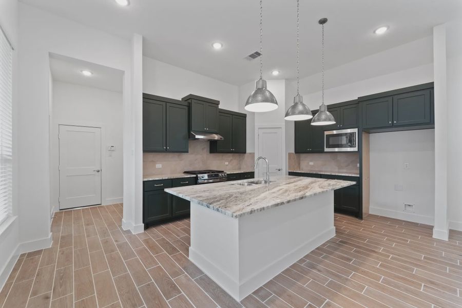 Image 40 representing the Augusta by Chesmar Homes in Riceland Alley Loads, Mont Belvieu, TX.