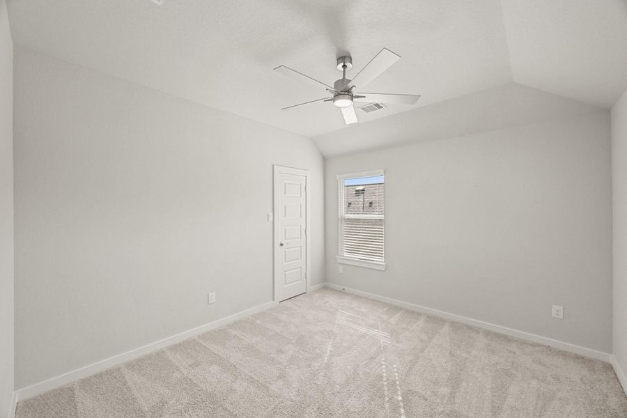 Spacious, unfurnished interior of a new home in Barton Creek Ranch, Conroe (Image 14). Spacious, unfurnished interior of a new home in Barton Creek Ranch, Conroe (Image 14).