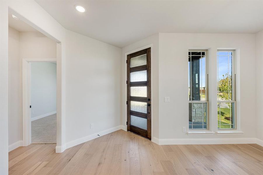 Spacious, unfurnished interior of a new home in Hunters Ridge, Crowley (Image 37).