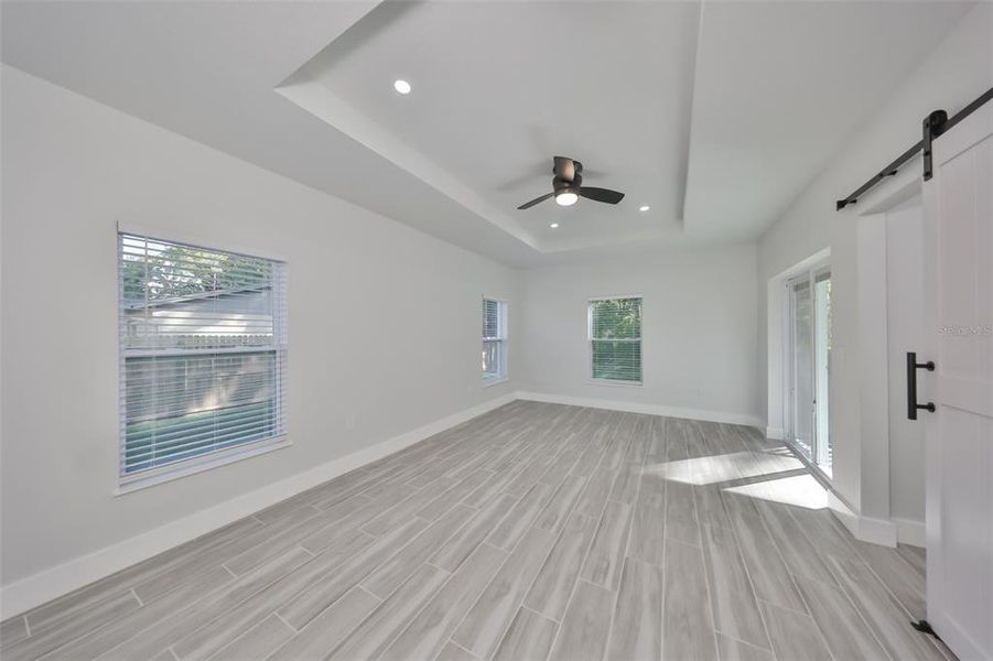 Spacious, unfurnished interior of a new home in , Tampa (Image 45). Spacious, unfurnished interior of a new home in , Tampa (Image 45).