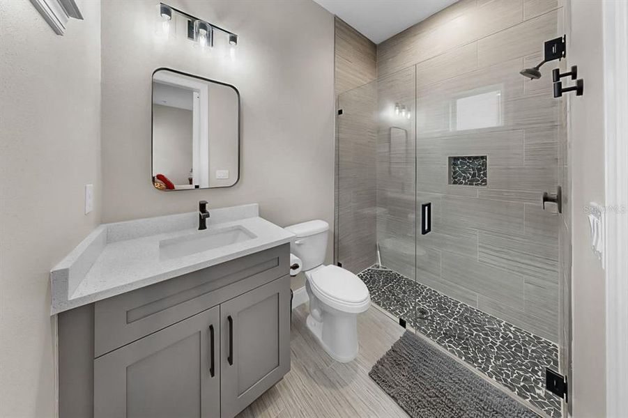 Furnished interior view inside a new home in , Apollo Beach (Image 14).