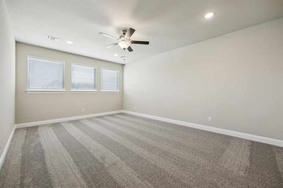 Spacious, unfurnished interior of a new home in Karis, Crowley (Image 22).