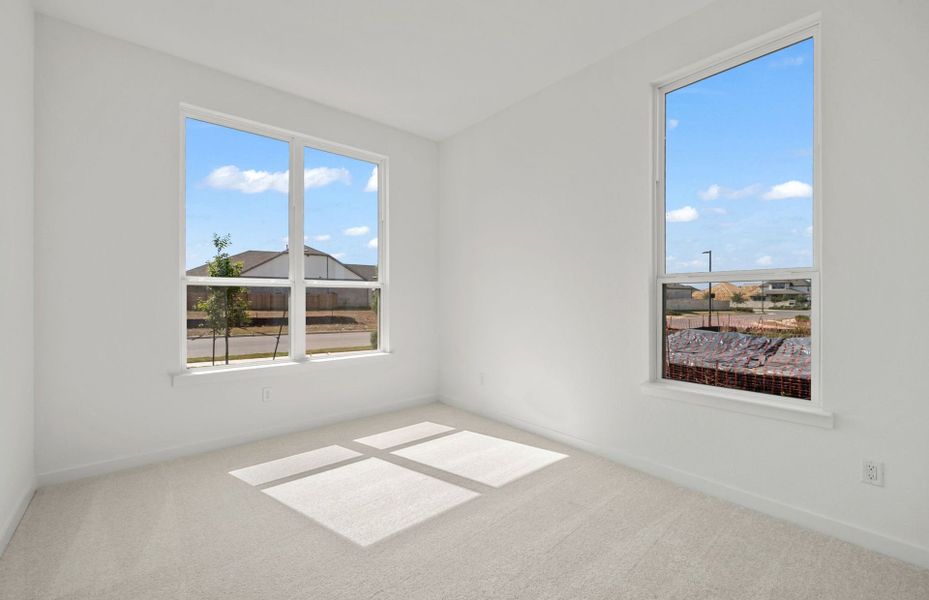 Spacious, unfurnished interior of a new home in 6 Creeks, Kyle (Image 26).