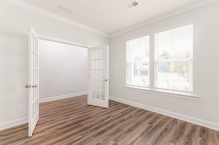 Spacious, unfurnished interior of a new home in , Summerville (Image 14).