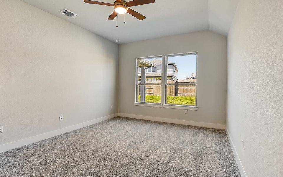 Spacious, unfurnished interior of a new home in Easton Park, Austin (Image 9).
