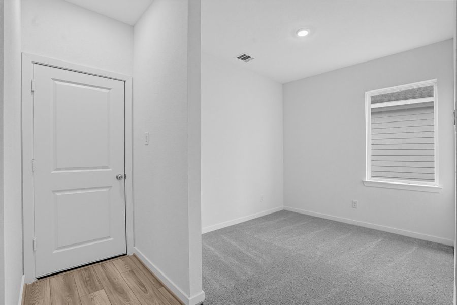Spacious, unfurnished interior of a new home in Hockley Meadows, Hockley (Image 15).