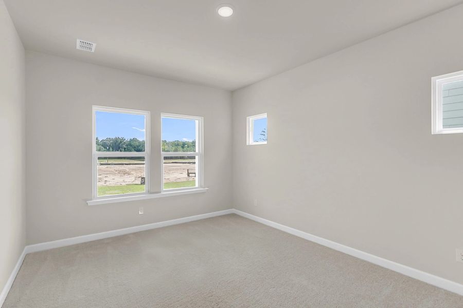 Spacious, unfurnished interior of a new home in Tea Farm, Ravenel (Image 17).
