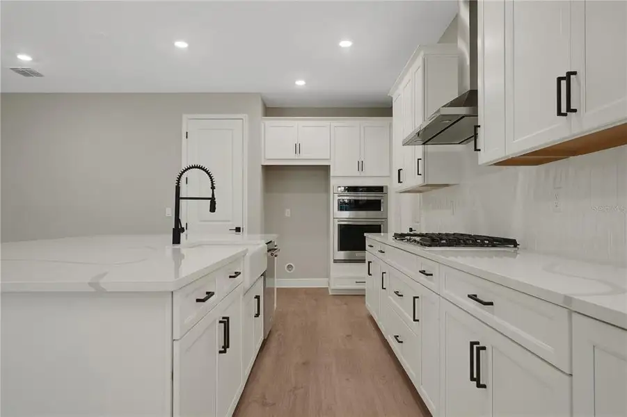 Furnished interior view inside a new home in Palms at Windermere, Windermere (Image 5). Furnished interior view inside a new home in Palms at Windermere, Windermere (Image 5).