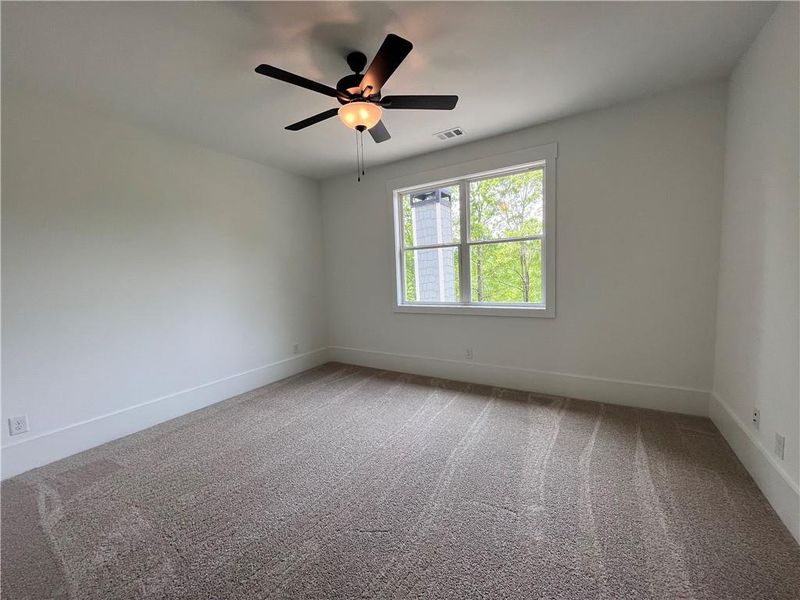 Spacious, unfurnished interior of a new home in , Jefferson (Image 18).