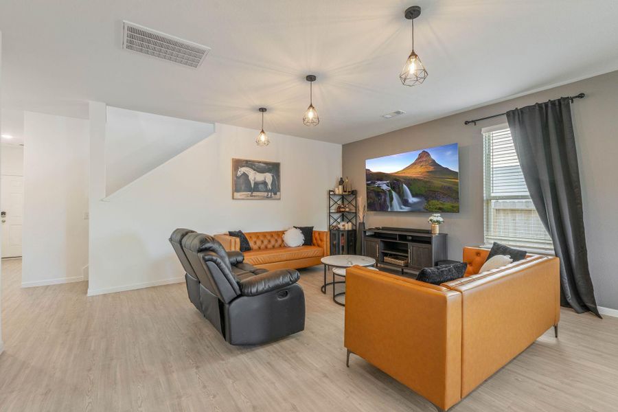 Furnished interior view inside a new home in Myrtle Gardens, Magnolia (Image 11). Furnished interior view inside a new home in Myrtle Gardens, Magnolia (Image 11).