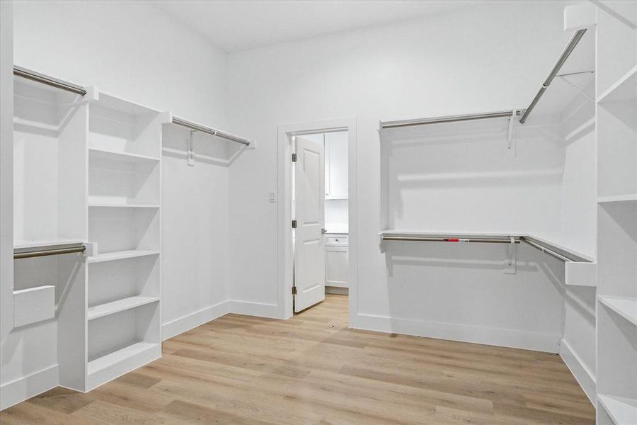 Image 27 of a home in .