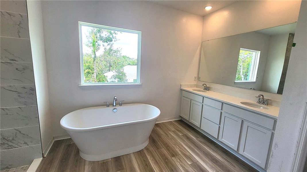 Furnished interior view inside a new home in Spring Hill, Spring Hill (Image 27). Furnished interior view inside a new home in Spring Hill, Spring Hill (Image 27).