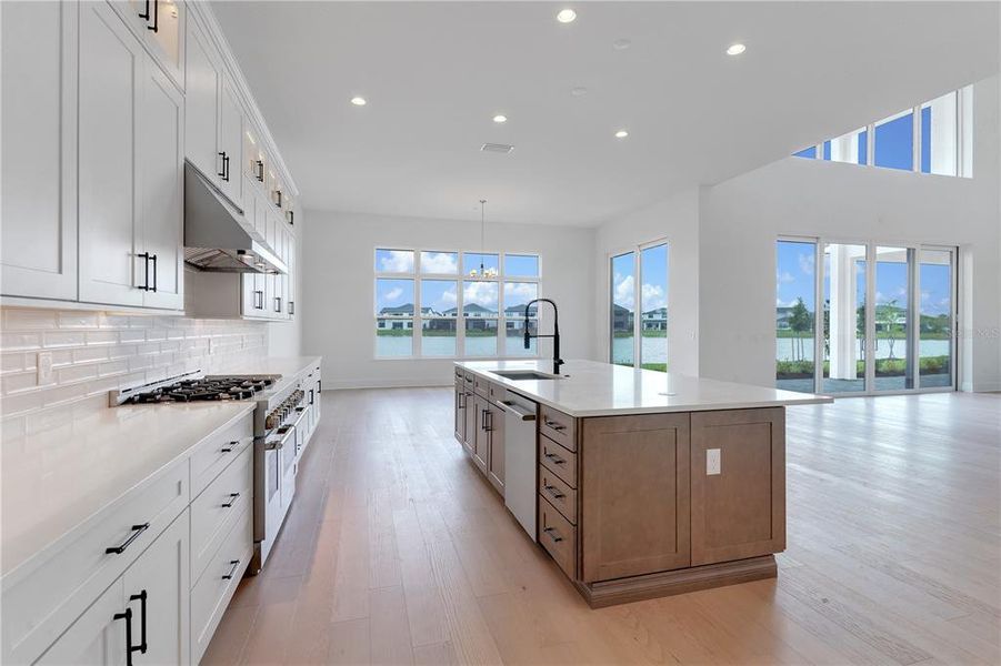 Image 82 of a home in .