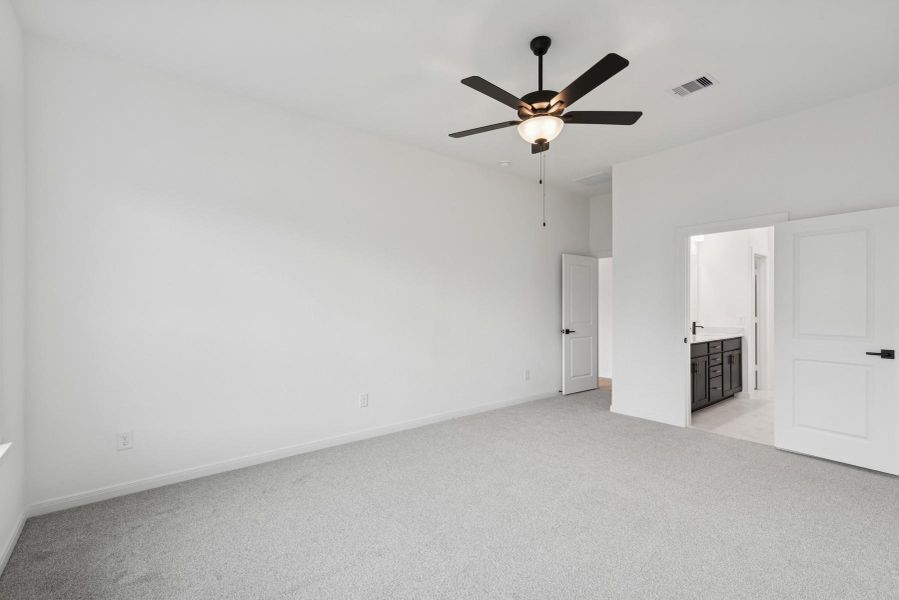 Spacious, unfurnished interior of a new home in The Grand Prairie 40’, Hockley (Image 18). Spacious, unfurnished interior of a new home in The Grand Prairie 40’, Hockley (Image 18).