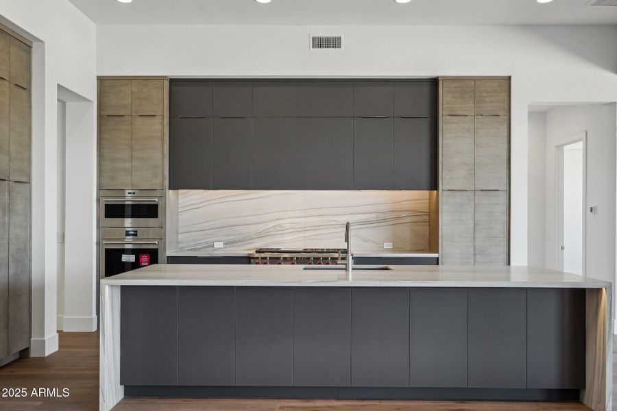 27-web-or-mls-E Buckskin Trail-1105-027