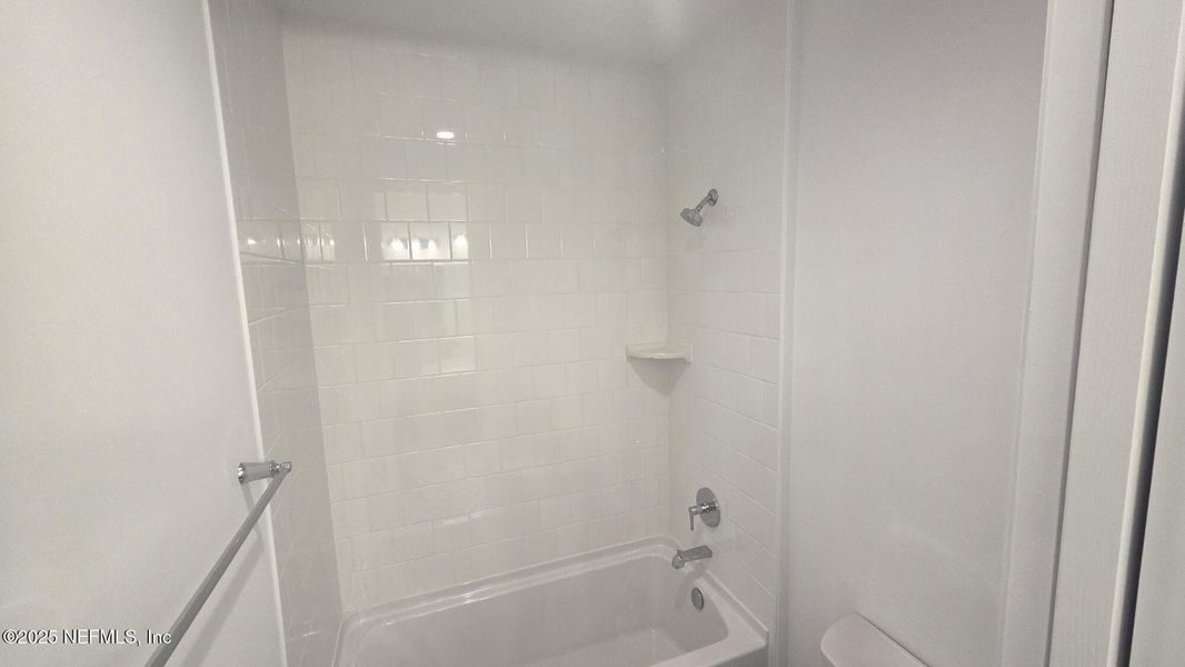 Image 41 of a home in .