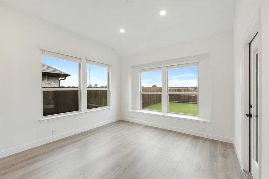 Spacious, unfurnished interior of a new home in East Oak Creek, Commerce (Image 38).