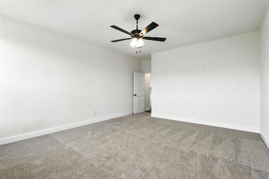 Spacious, unfurnished interior of a new home in Stoneview, Glen Rose (Image 24). Spacious, unfurnished interior of a new home in Stoneview, Glen Rose (Image 24).