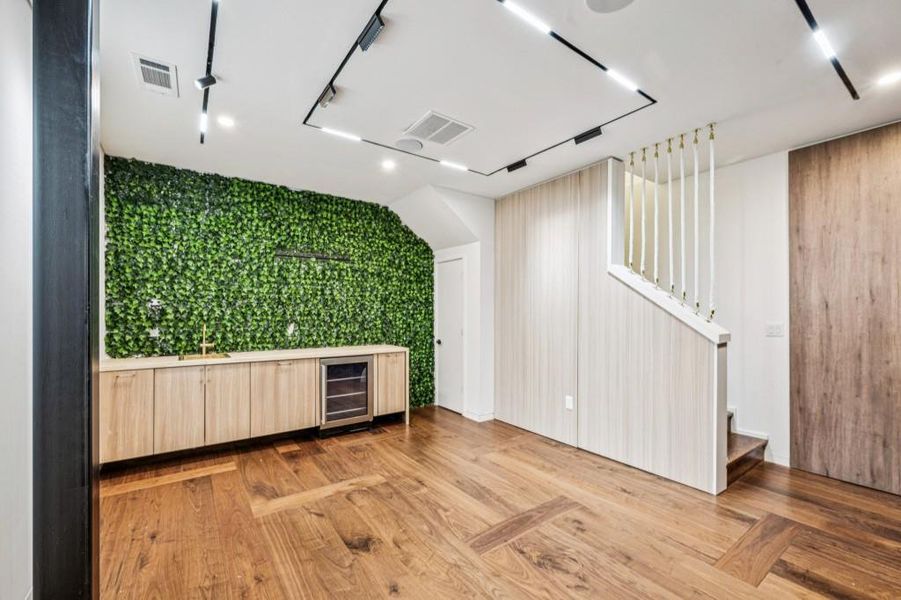 Spacious, unfurnished interior of a new home in , Atlanta (Image 22). Spacious, unfurnished interior of a new home in , Atlanta (Image 22).