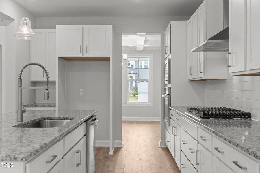 12-web-or-mls-2N6A0545