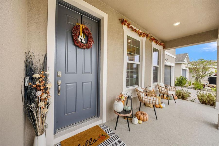 Exterior details and patio area of a home in Seaire, Parrish (Image 4).