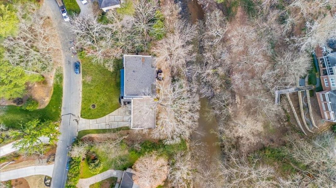 Image 92 of a home in .