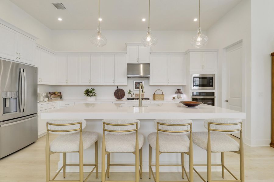 Kitchen with Island Kitchen with Island