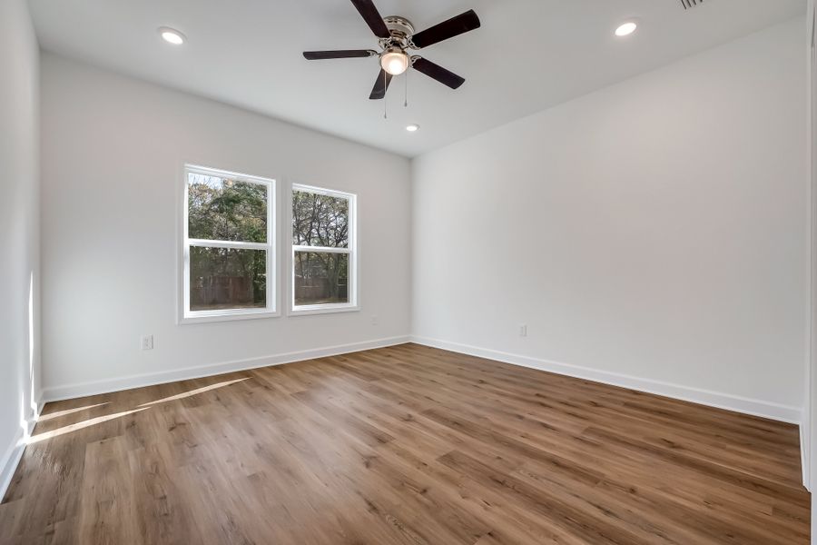 Spacious, unfurnished interior of a new home in Barton's Bend, Crestview (Image 39). Spacious, unfurnished interior of a new home in Barton's Bend, Crestview (Image 39).