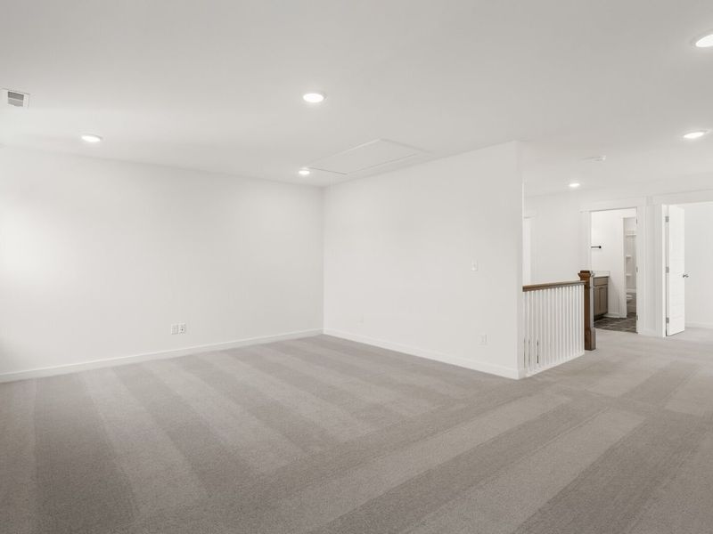 Spacious, unfurnished interior of a new home in Woods Crossing, Gallatin (Image 64).