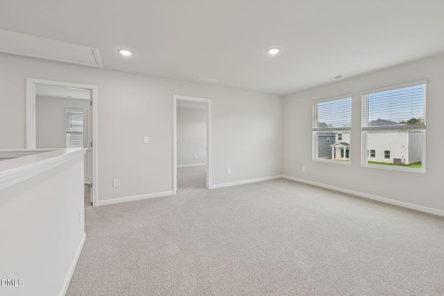 21-web-or-mls-Raleigh - Oak Manor - 744