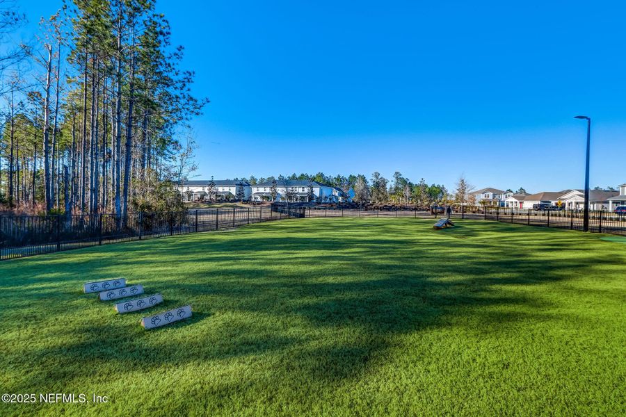 Image 33 of a home in . Image 33 of a home in .