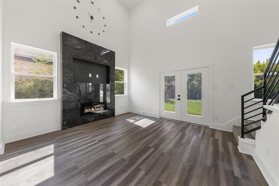 Furnished interior view inside a new home in , Dallas (Image 7). Furnished interior view inside a new home in , Dallas (Image 7).