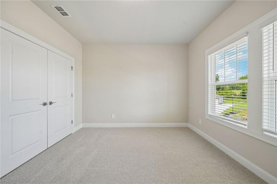Spacious, unfurnished interior of a new home in River Pointe, Monroe (Image 34).