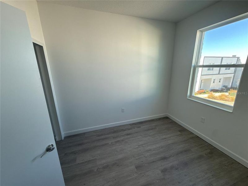 Spacious, unfurnished interior of a new home in , Davenport (Image 13).