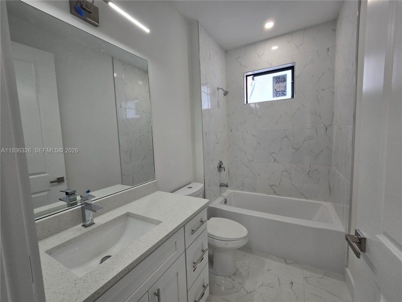 Furnished interior view inside a new home in , Lehigh Acres (Image 7).