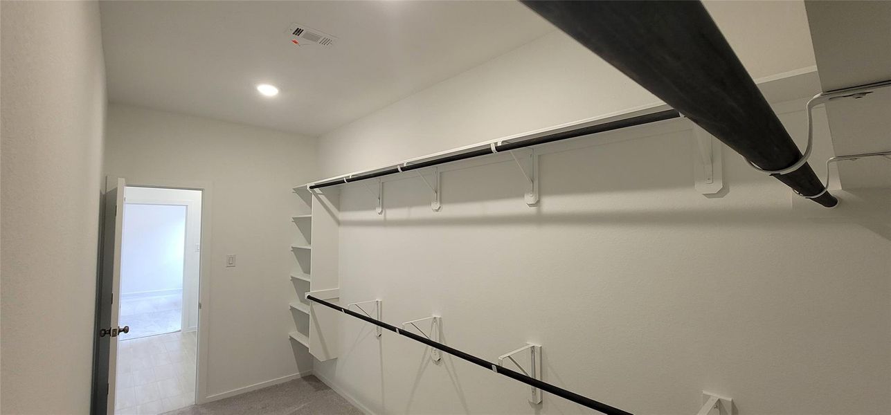 Pictures are representative of same floor plan - not the actual home Pictures are representative of same floor plan - not the actual home