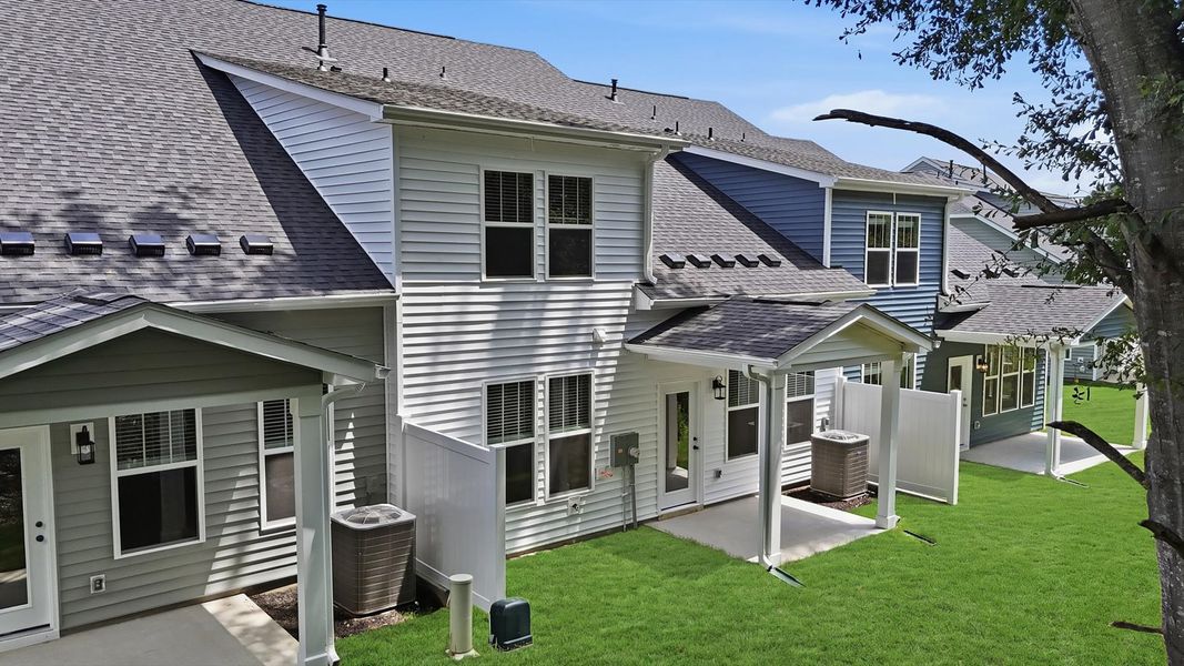 Established charm meets functional outdoor living with a spacious rear covered porch near Lake Hartwell Established charm meets functional outdoor living with a spacious rear covered porch near Lake Hartwell