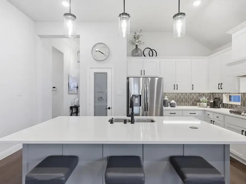 Furnished interior view inside a new home in , Mansfield (Image 9).