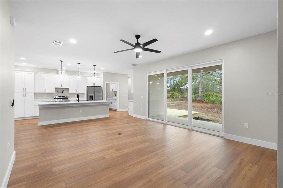 Spacious, unfurnished interior of a new home in , Eustis (Image 37).