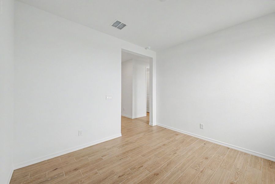 Spacious, unfurnished interior of a new home in White Tank Vistas, Waddell (Image 13). Spacious, unfurnished interior of a new home in White Tank Vistas, Waddell (Image 13).
