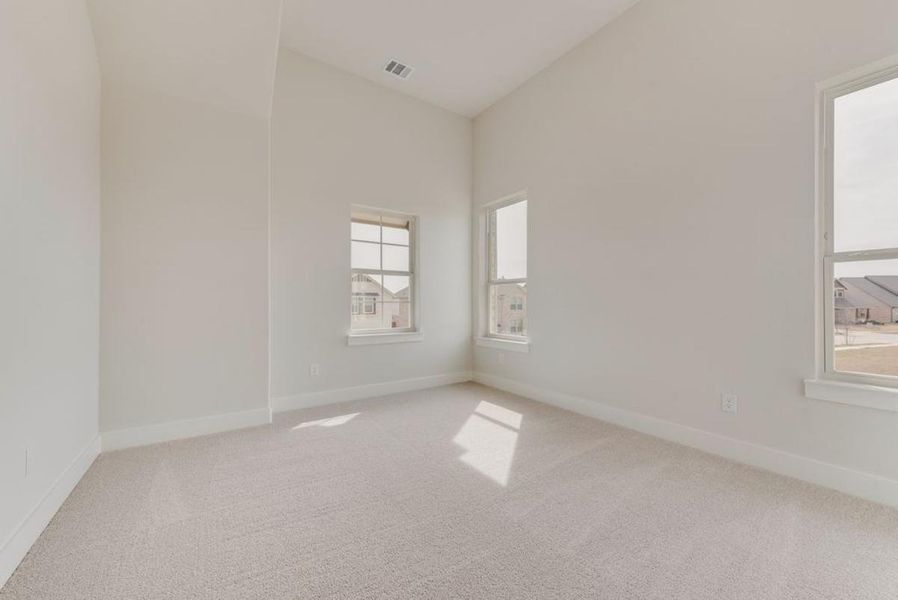 Spacious, unfurnished interior of a new home in Somerset Park, Rockwall (Image 39). Spacious, unfurnished interior of a new home in Somerset Park, Rockwall (Image 39).