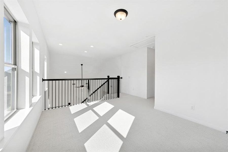 Spacious, unfurnished interior of a new home in Mantua Point Gardens, Van Alstyne (Image 25). Spacious, unfurnished interior of a new home in Mantua Point Gardens, Van Alstyne (Image 25).