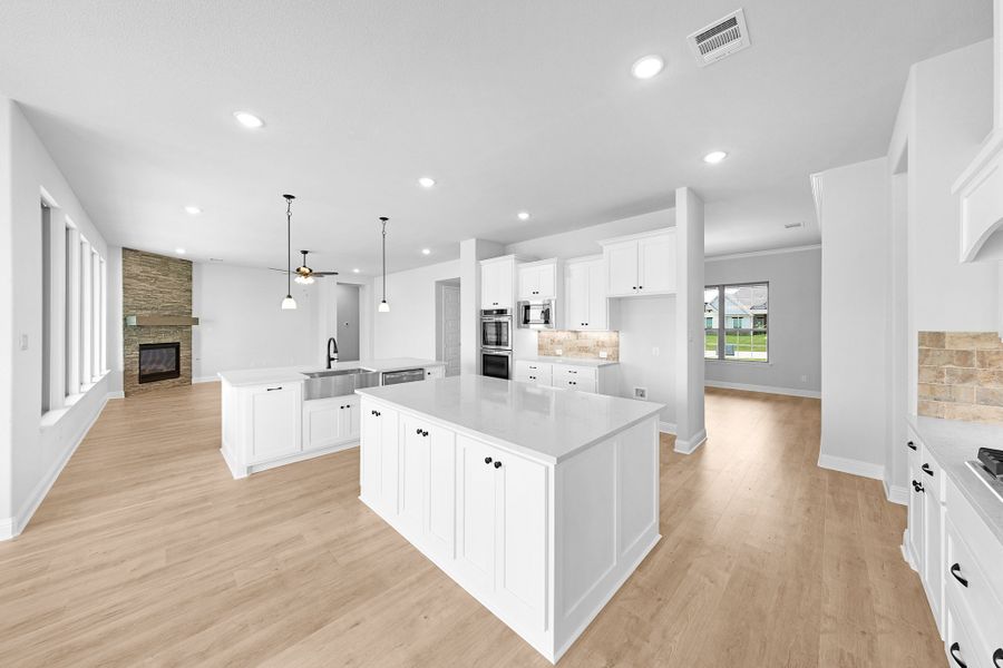 Furnished interior view inside a new home in Heritage, McLendon-Chisholm (Image 8).
