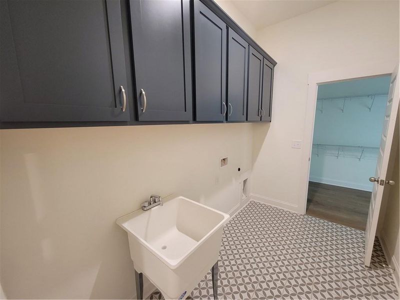 Furnished interior view inside a new home in , Jefferson (Image 13).